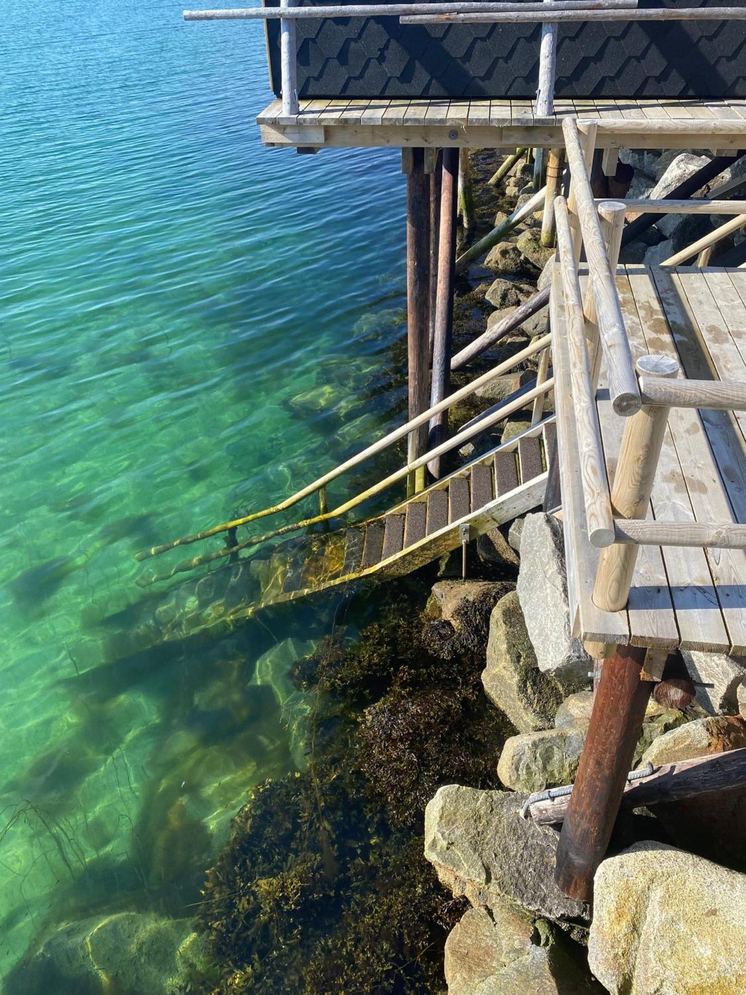 Molobua, Fantastic Place By The Sea เลคเนส ภายนอก รูปภาพ